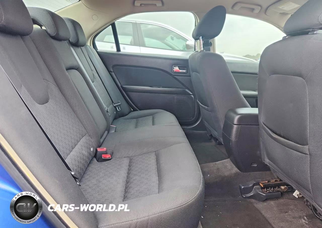 2010 Ford Fusion Se VIN:3FAHP0HA0AR102577 - 10