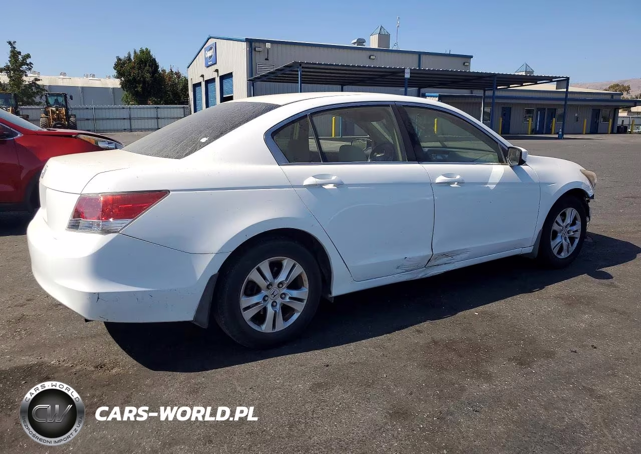 2008 Honda Accord Lxp VIN:JHMCP26418C064913 - 3