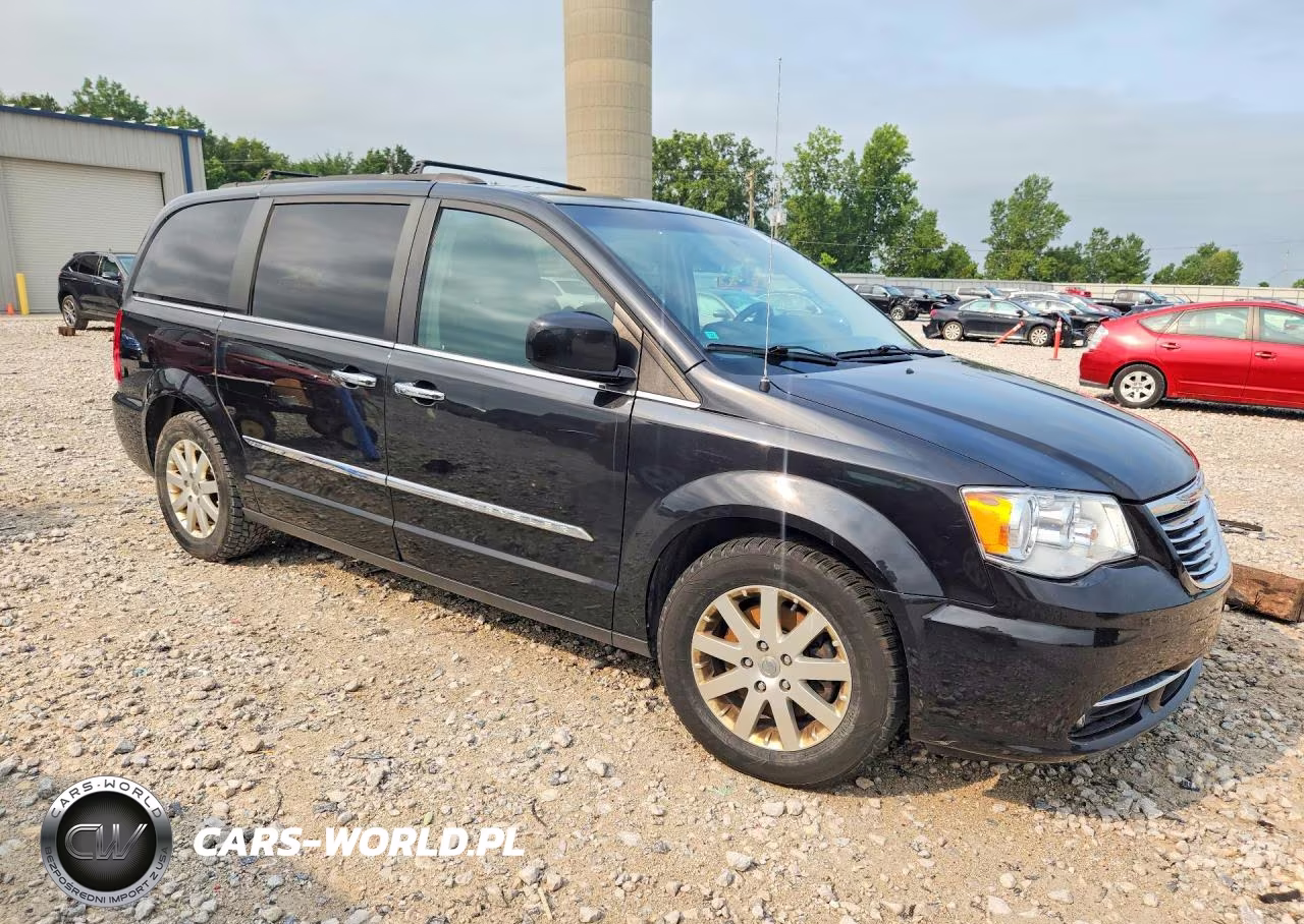 2016 Chrysler Town & Country Touring VIN:2C4RC1BG3GR254915 - 4