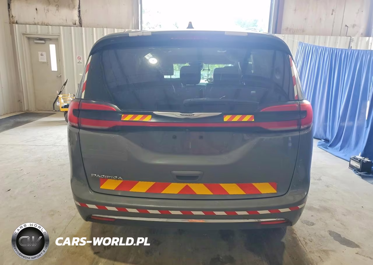 2022 Chrysler Pacifica Touring L VIN:2C4RC1BG8NR197298 - 6