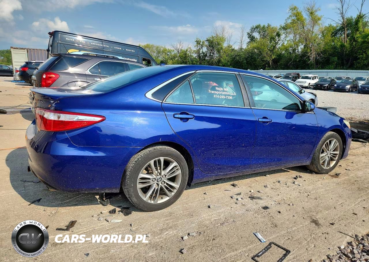 2015 Toyota Camry Se VIN:4T1BF1FK5FU892832 - 3