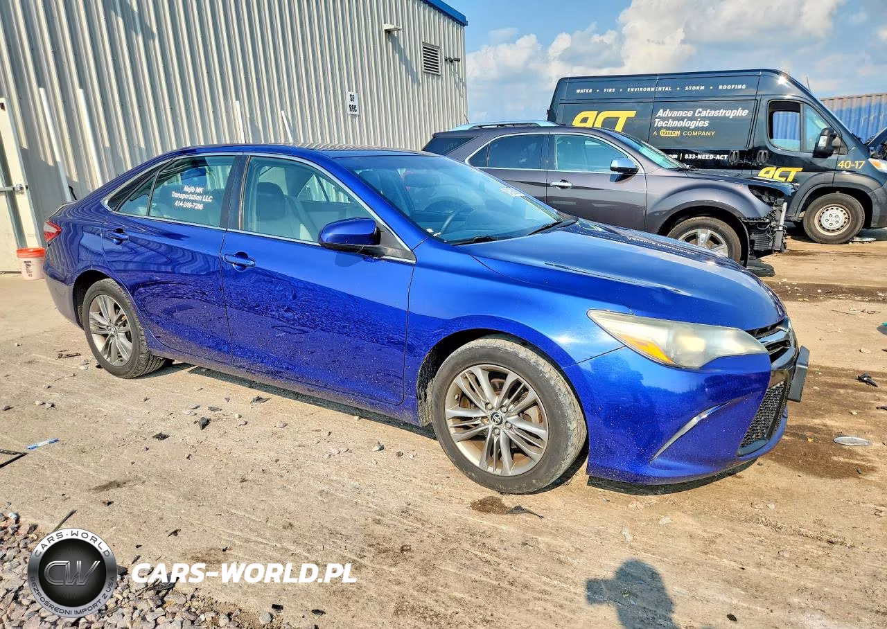 2015 Toyota Camry Se VIN:4T1BF1FK5FU892832 - 4