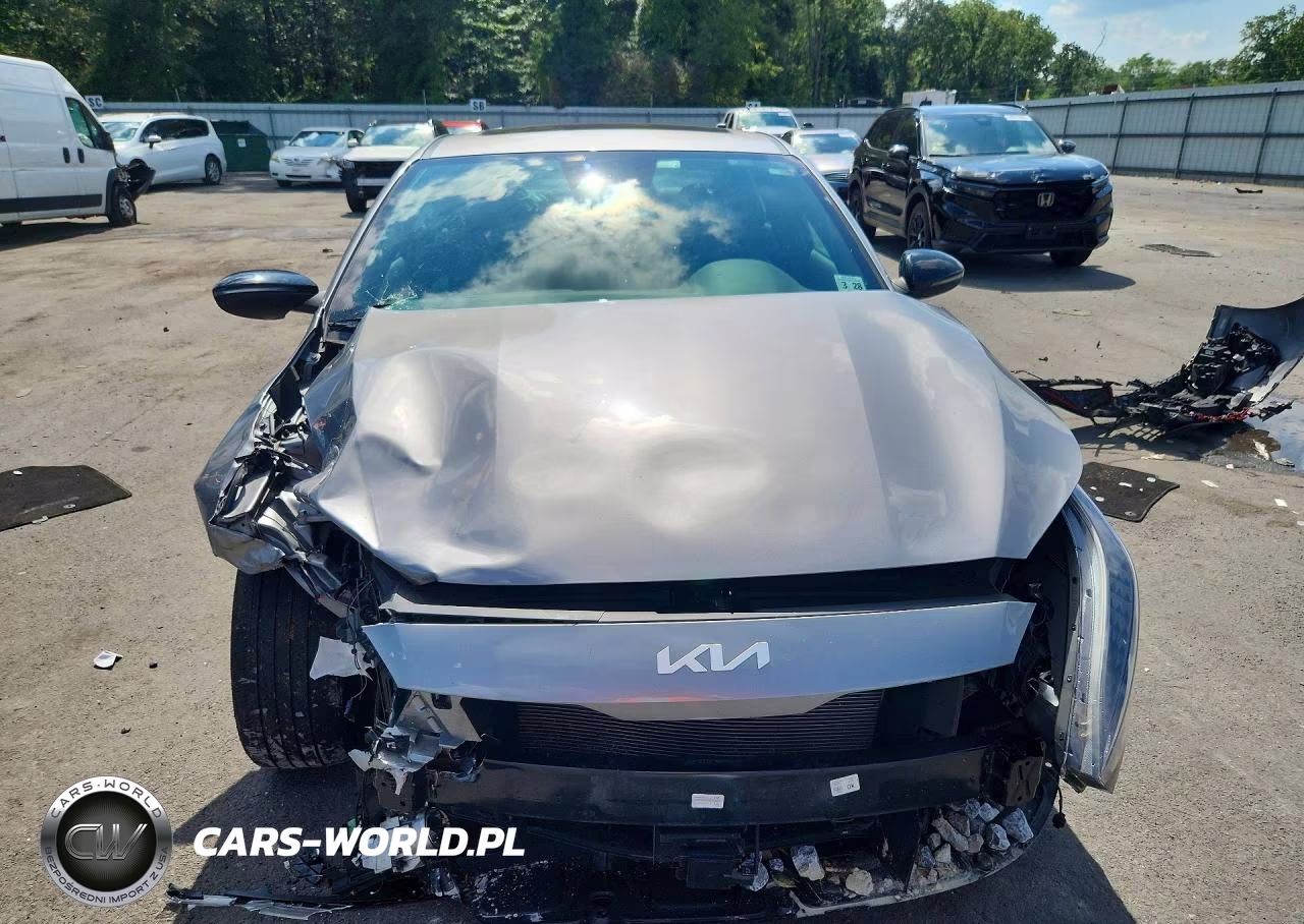 2023 Kia Forte Gt Line VIN:3KPF54AD3PE580026 - 5