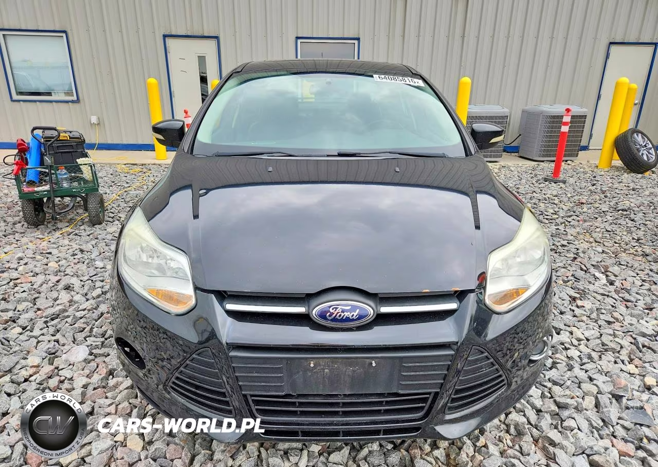 2014 Ford Focus Se VIN:1FADP3F22EL216922 - 5