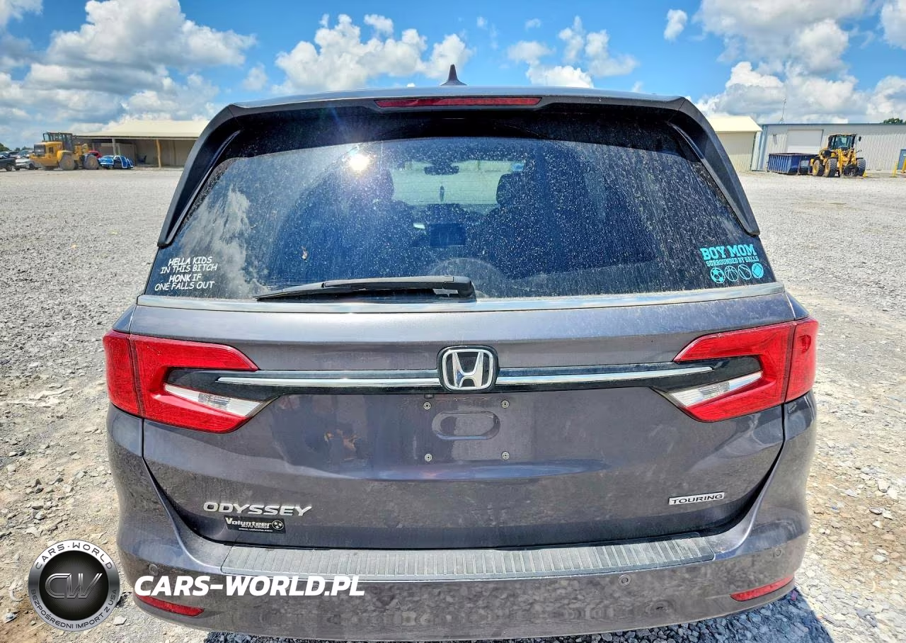 2021 Honda Odyssey Touring VIN:5FNRL6H83MB025946 - 6
