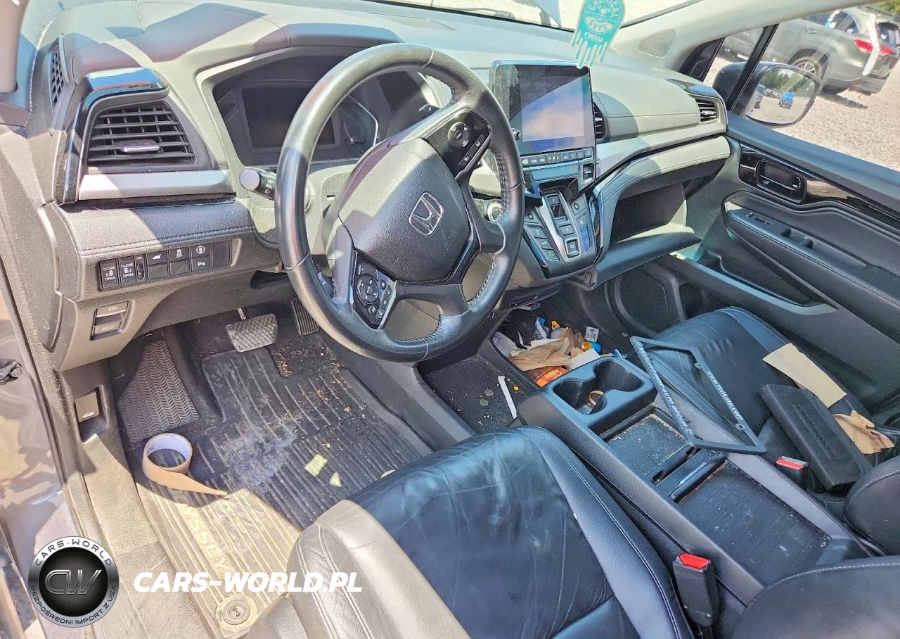 2021 Honda Odyssey Touring VIN:5FNRL6H83MB025946 - 8