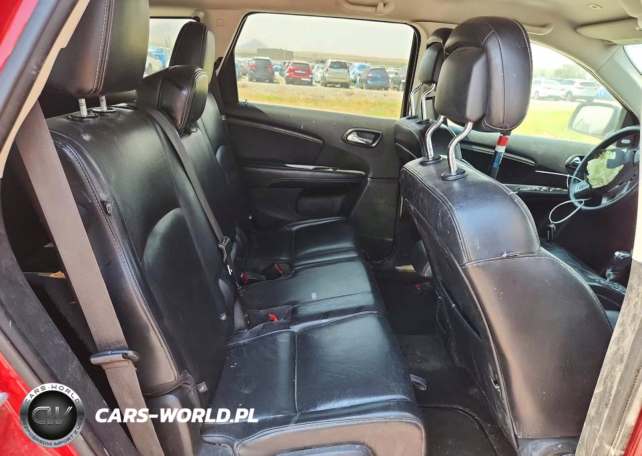 2018 Dodge Journey Crossroad VIN:3C4PDDGGXJT390784 - 10