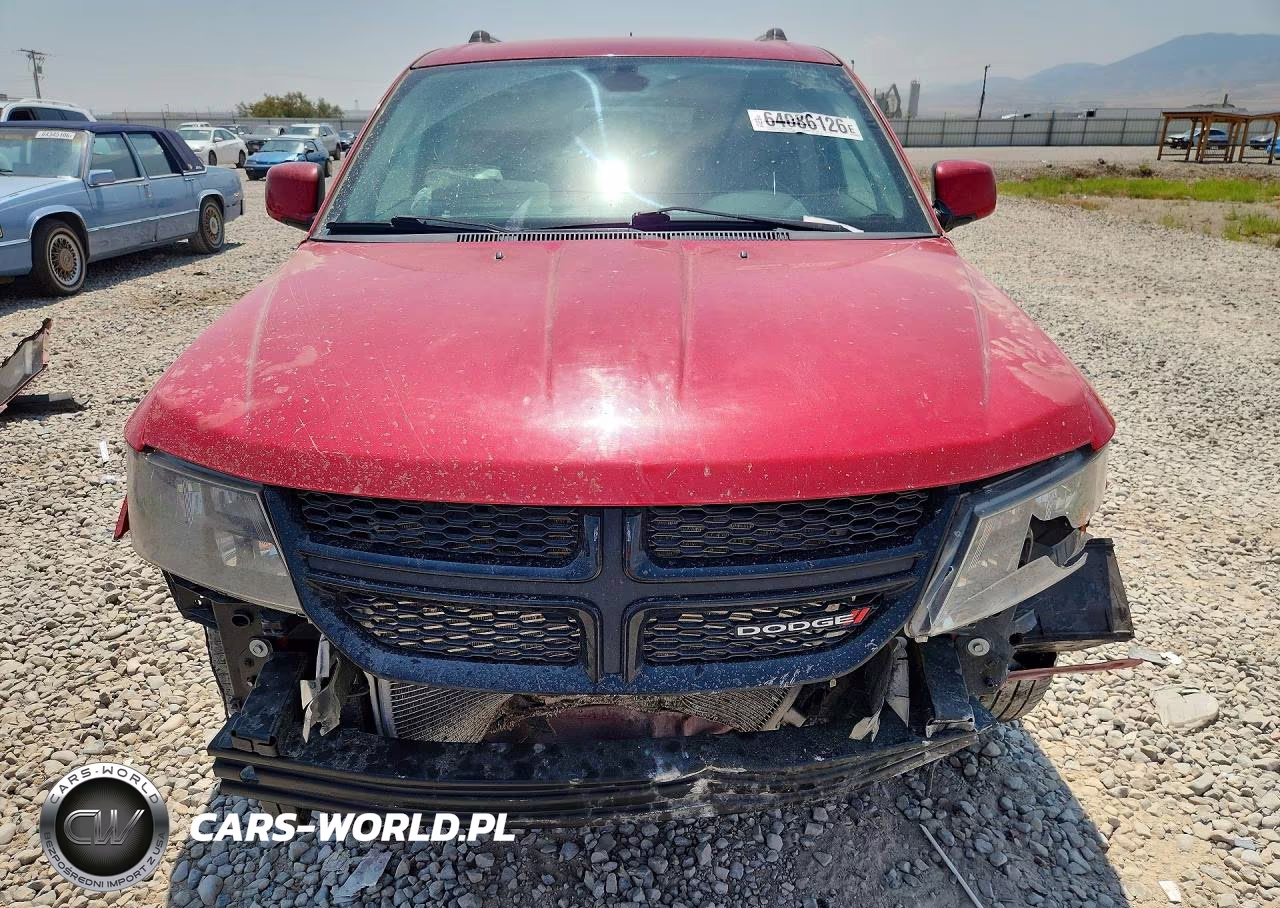 2018 Dodge Journey Crossroad VIN:3C4PDDGGXJT390784 - 5
