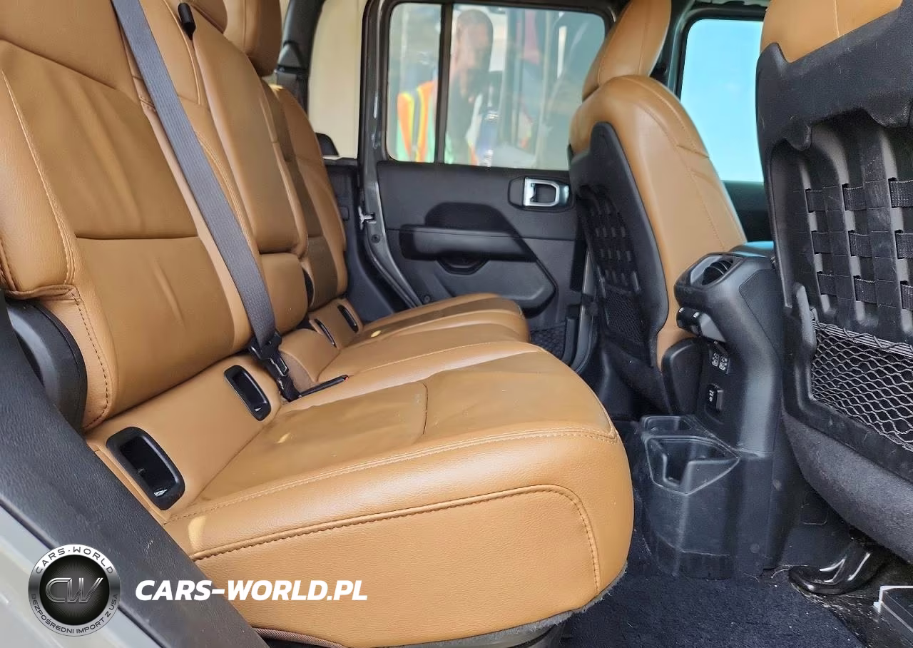 2022 Jeep Gladiator Rubicon VIN:1C6JJTBM7NL145665 - 11