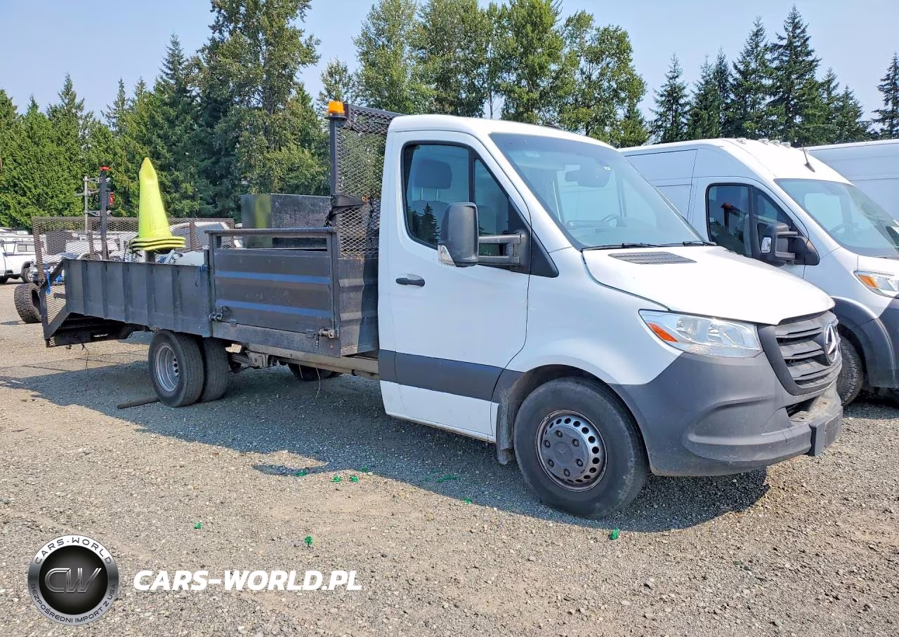 2023 Mercedes-Benz Sprinter 3500 VIN:W1X8N33Y0PN253971 - 4