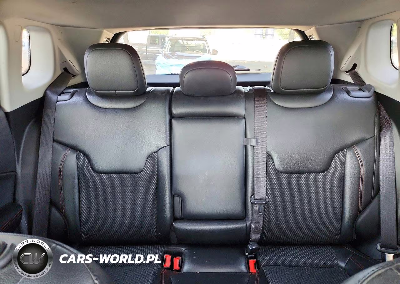 2021 Jeep Compass Trailhawk VIN:3C4NJDDB3MT565261 - 10