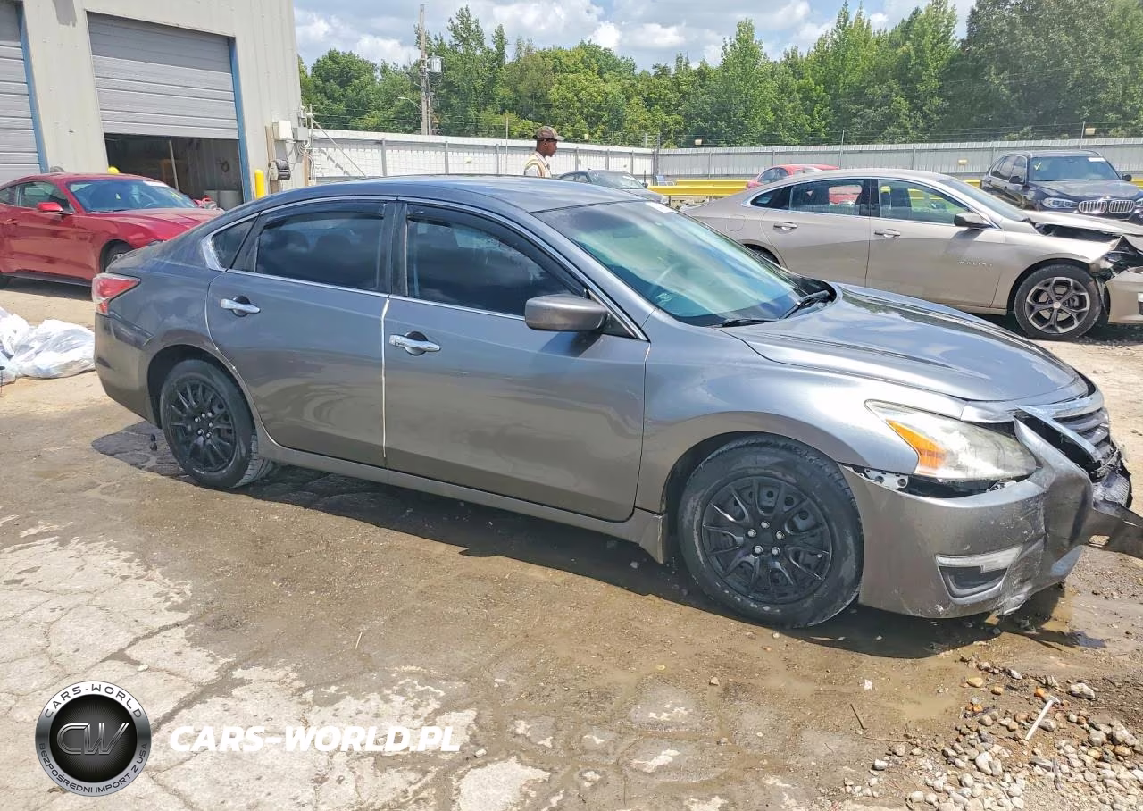 2015 Nissan Altima 2.5 S VIN:1N4AL3AP6FC446658 - 4