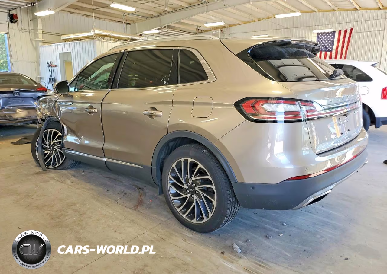 2019 Lincoln Nautilus Reserve VIN:2LMPJ8L90KBL17234 - 2