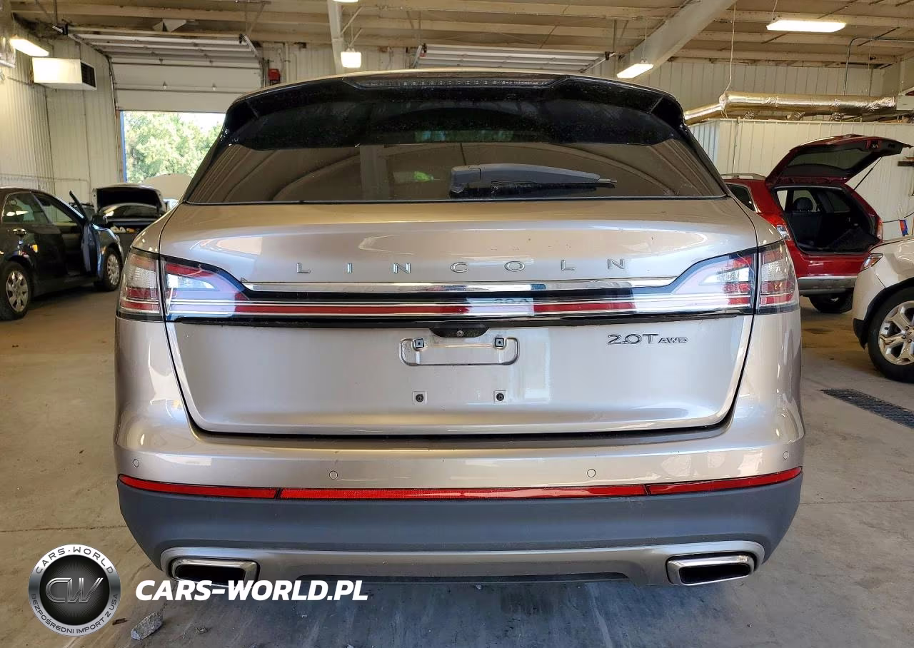 2019 Lincoln Nautilus Reserve VIN:2LMPJ8L90KBL17234 - 6