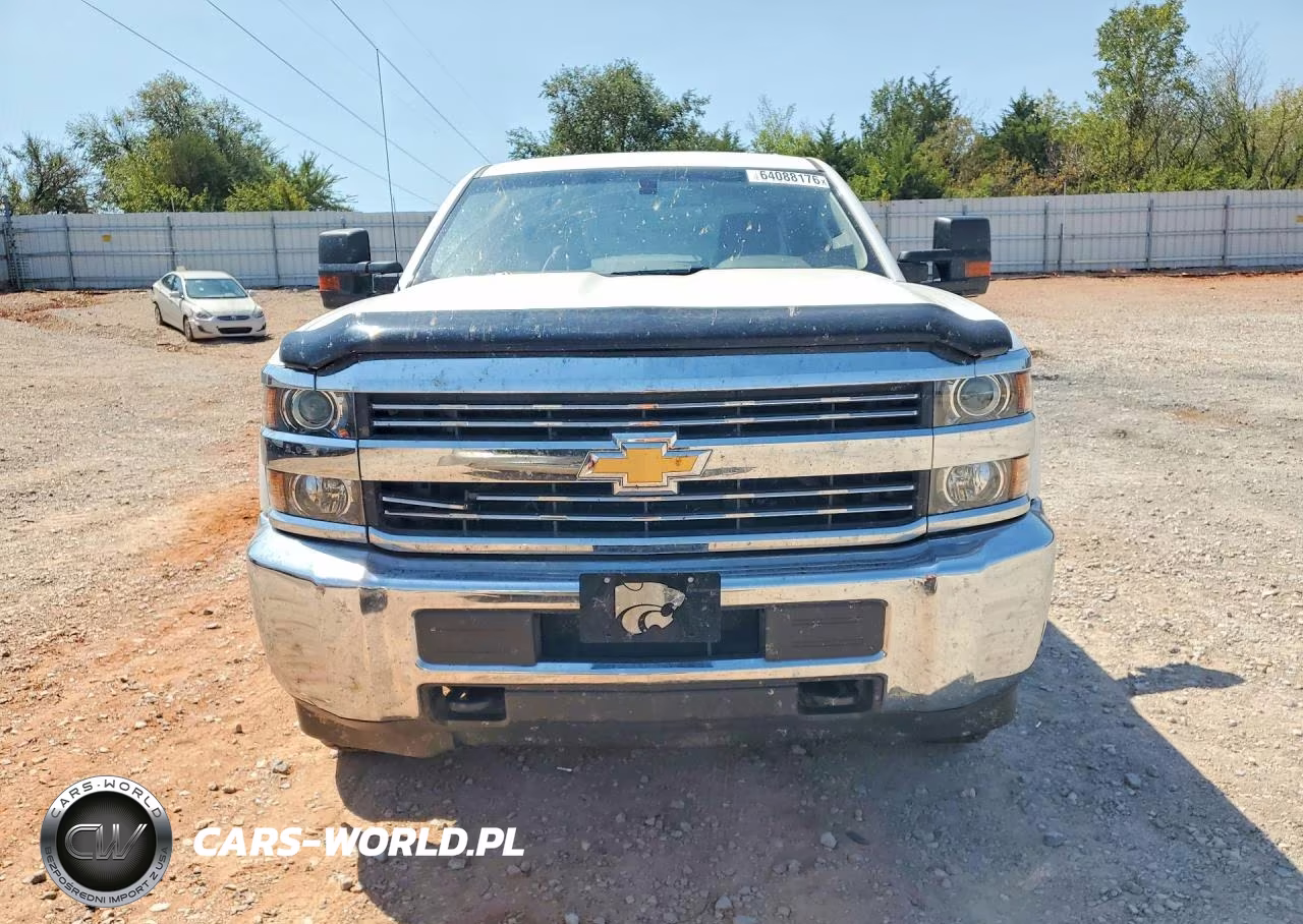 2018 Chevrolet Silverado K2500 Heavy Duty VIN:1GC2KUEG6JZ321568 - 5