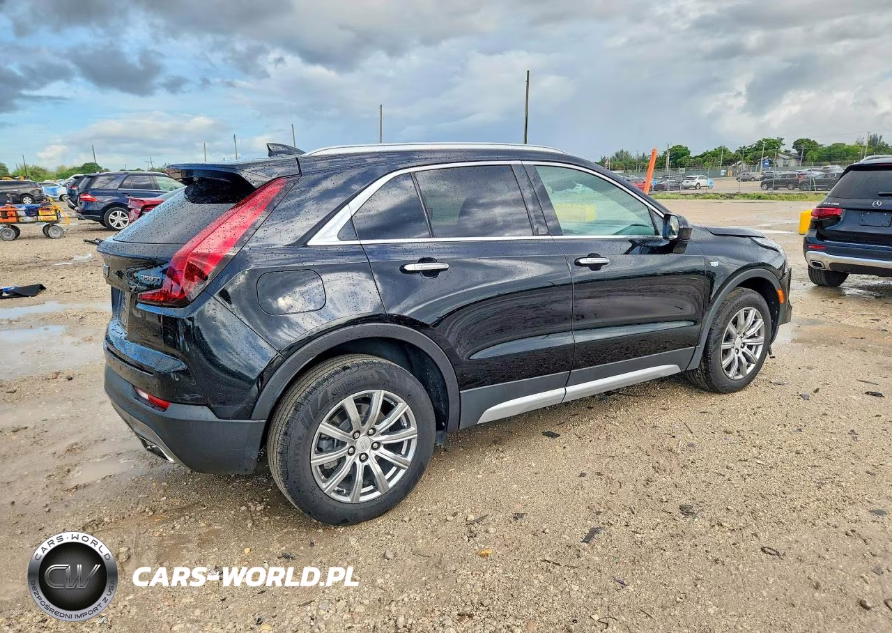 2020 Cadillac Xt4 Premium Luxury VIN:1GYFZCR41LF021197 - 3