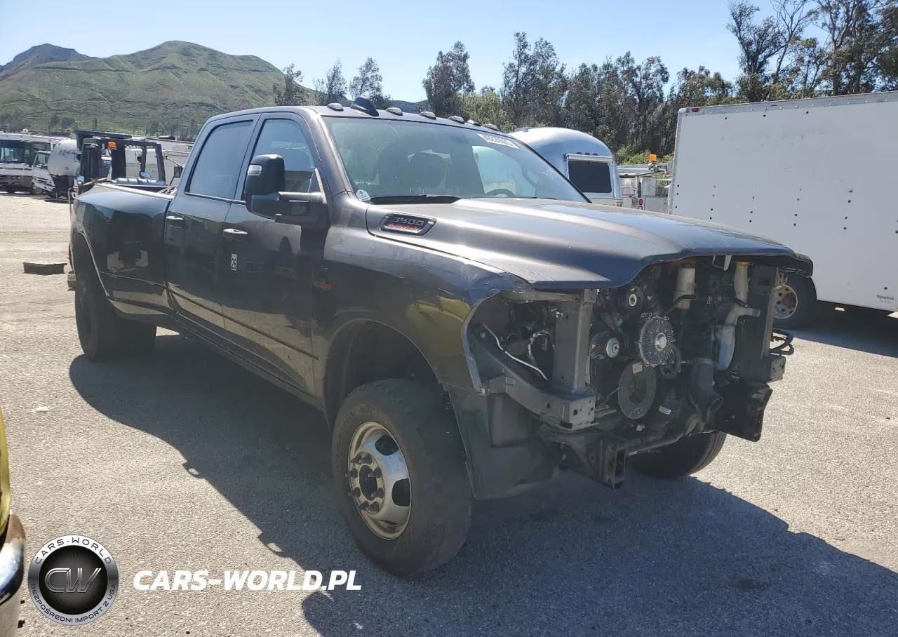 2023 Ram 3500 Tradesman VIN:3C63RRGL6PG578348 - 4