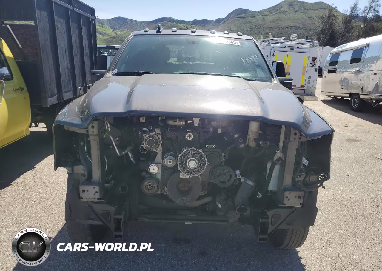 2023 Ram 3500 Tradesman VIN:3C63RRGL6PG578348 - 5