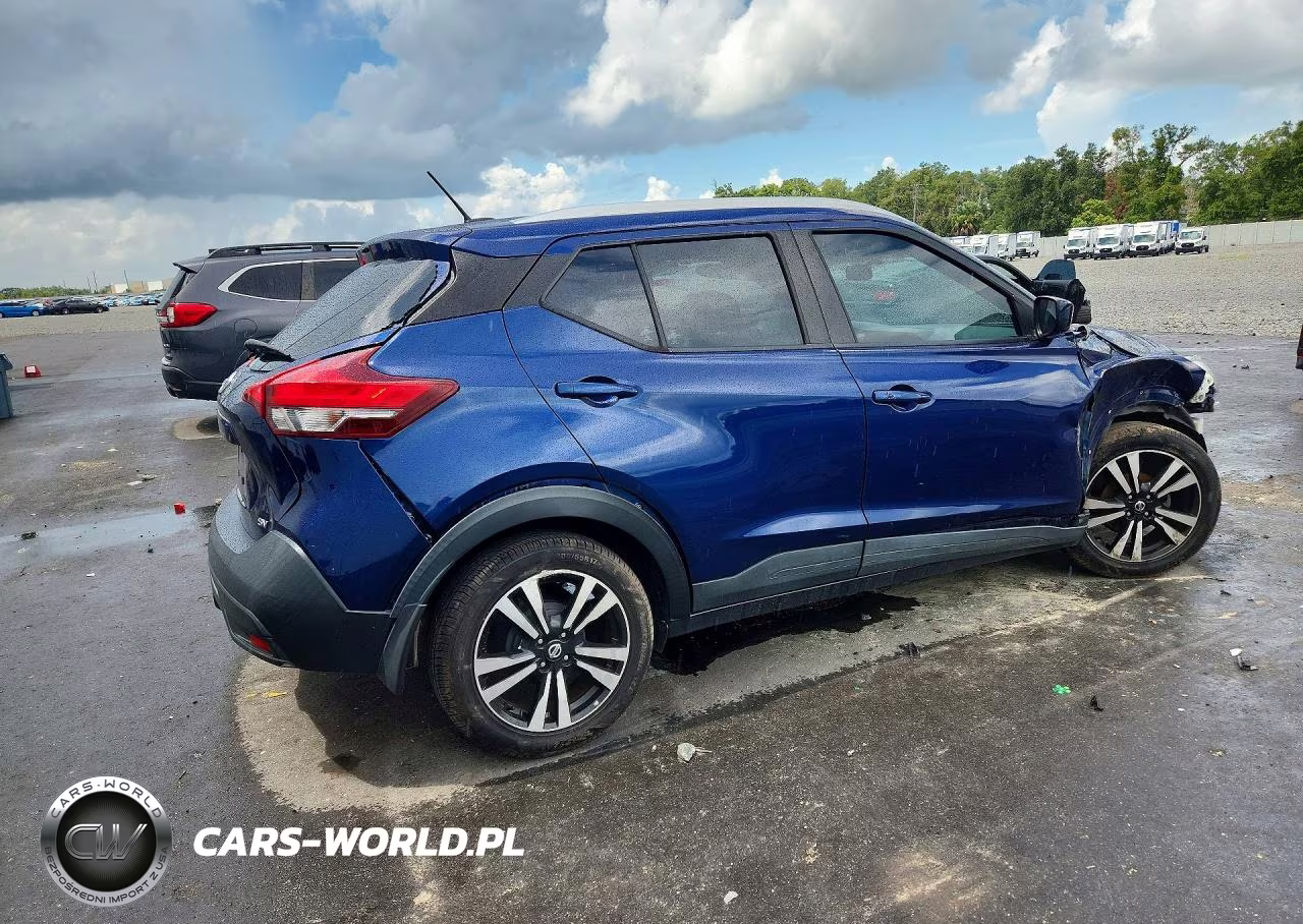 2018 Nissan Kicks Sv VIN:3N1CP5CU2JL535469 - 3