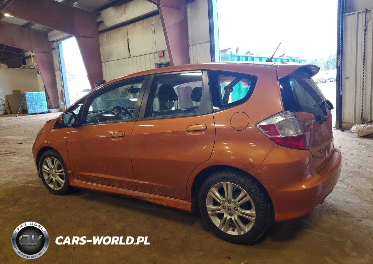 2011 Honda Fit Sport VIN:JHMGE8H63BS010003 - 2