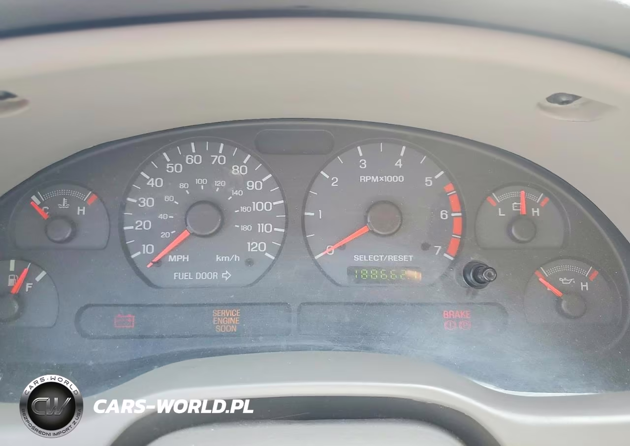2004 Ford Mustang VIN:1FAFP40654F153385 - 9