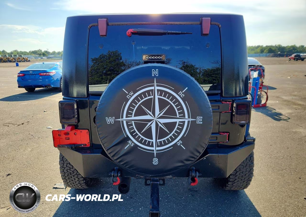 2007 Jeep Wrangler Sahara VIN:1J4FA54107L228512 - 6