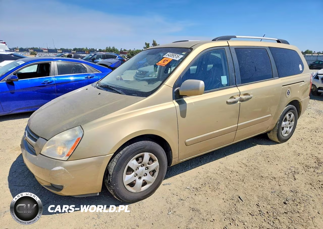 2010 Kia Sedona Lx