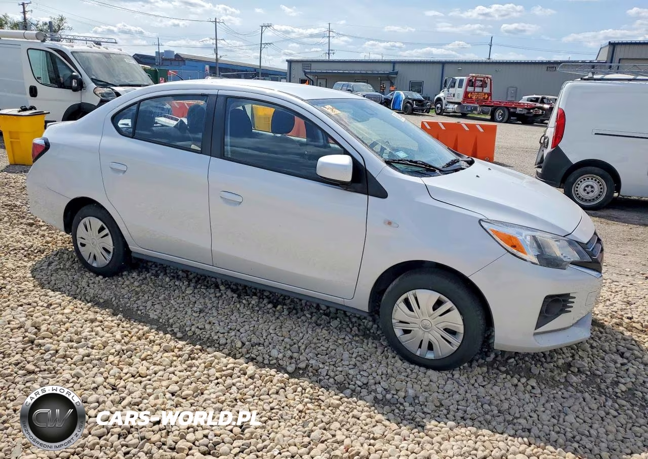 2024 Mitsubishi Mirage G4 Es VIN:ML32FUFJ9RHF13928 - 4