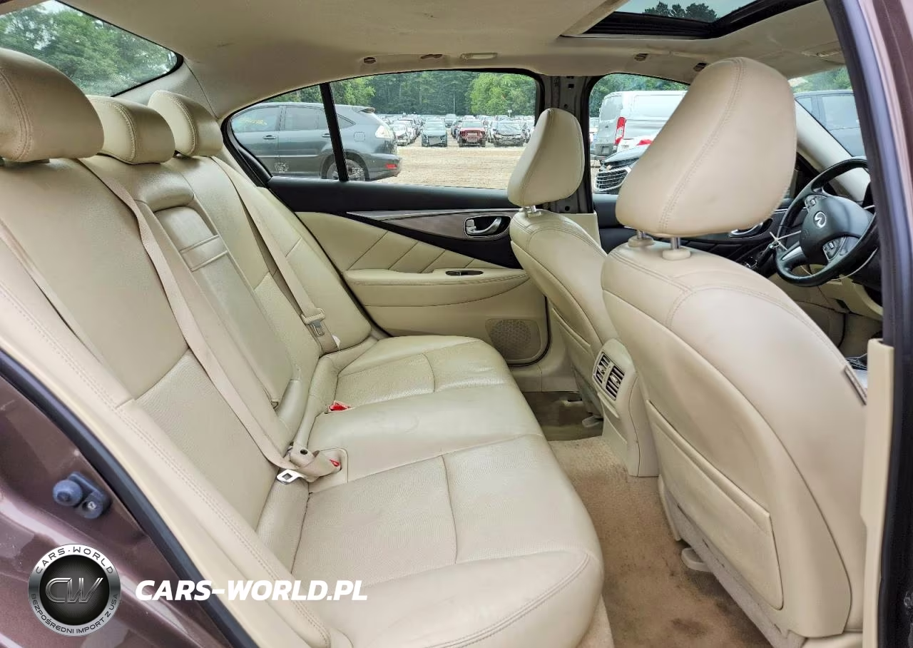 2015 Infiniti Q50 Premium VIN:JN1BV7ARXFM418439 - 10