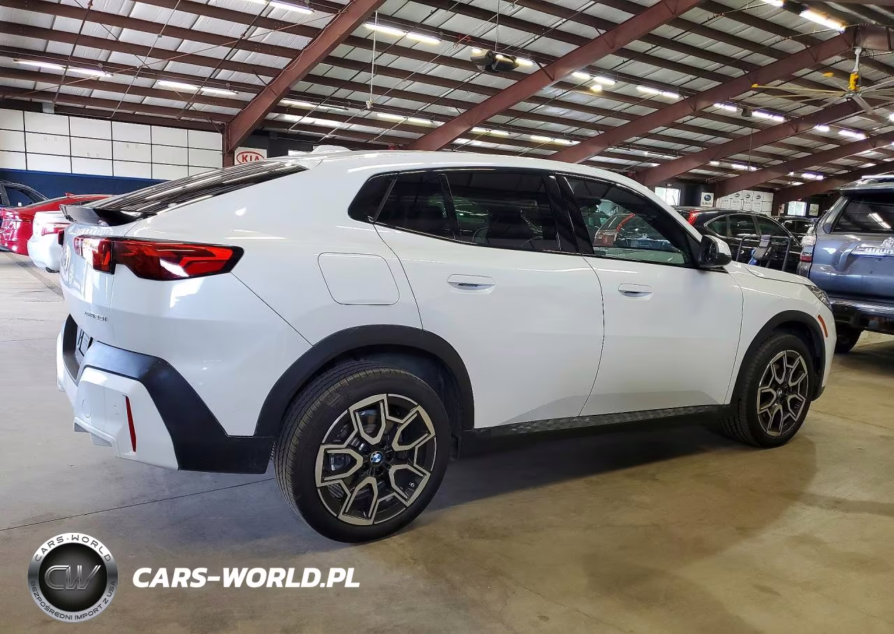 2026 BMW X2 xDrive28I VIN:WBX63GM04T5402683 - 3