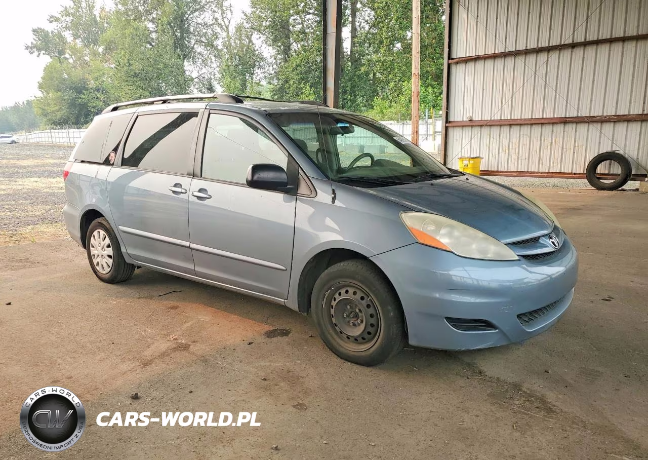 2008 Toyota Sienna Le 8-Passenger VIN:5TDZK23C58S210282 - 4