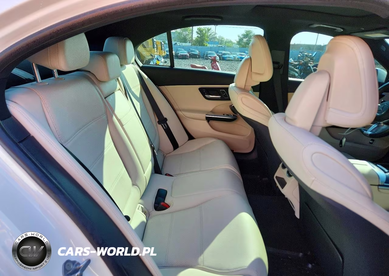 2024 Mercedes-Benz C 300 4Matic VIN:W1KAF4HB8RR157127 - 10