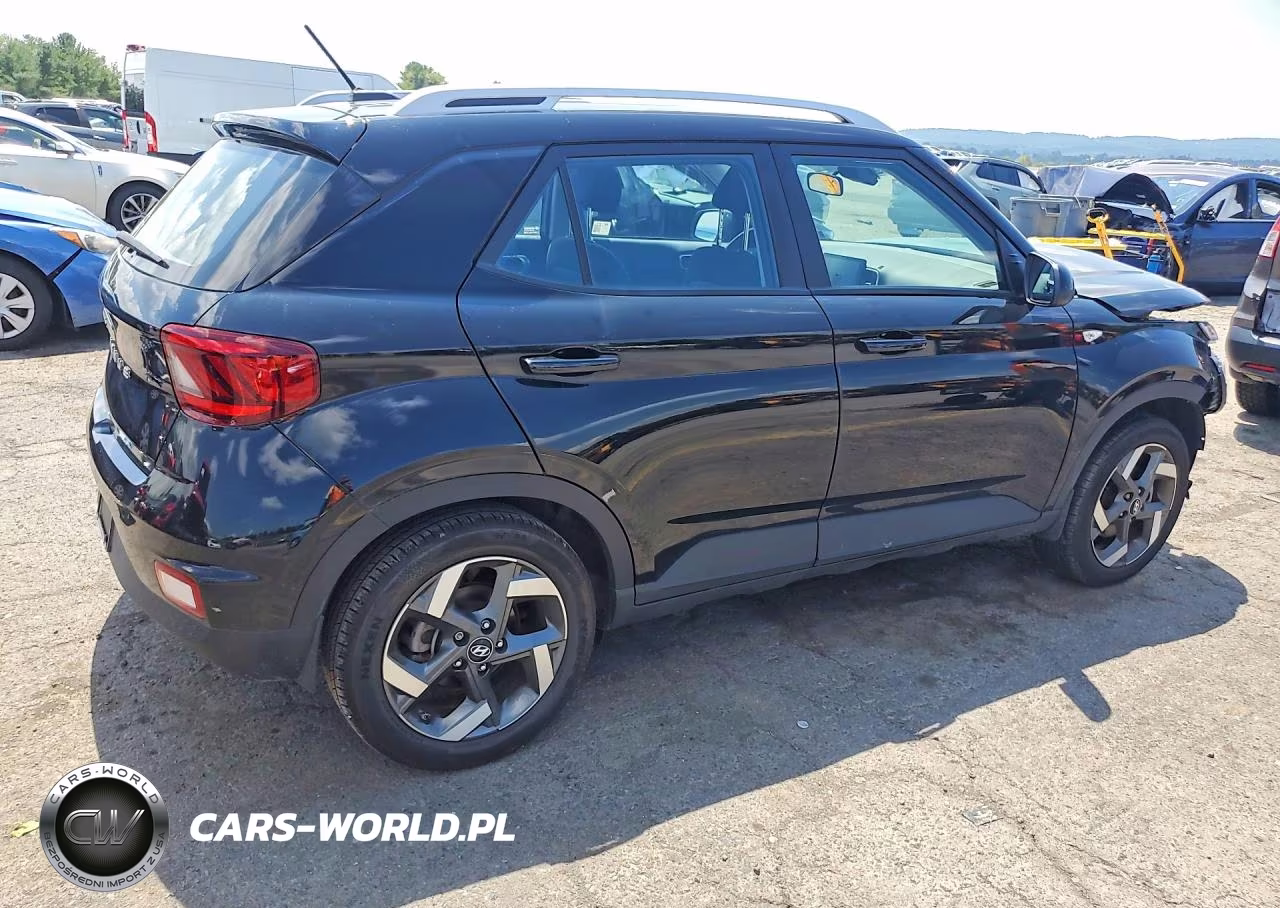2024 Hyundai Venue Sel VIN:KMHRC8A33RU330030 - 3