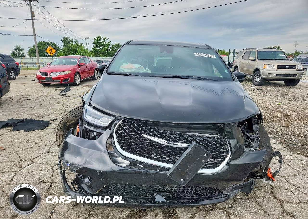 2025 Chrysler Pacifica Select VIN:2C4RC1BG0SR552136 - 5