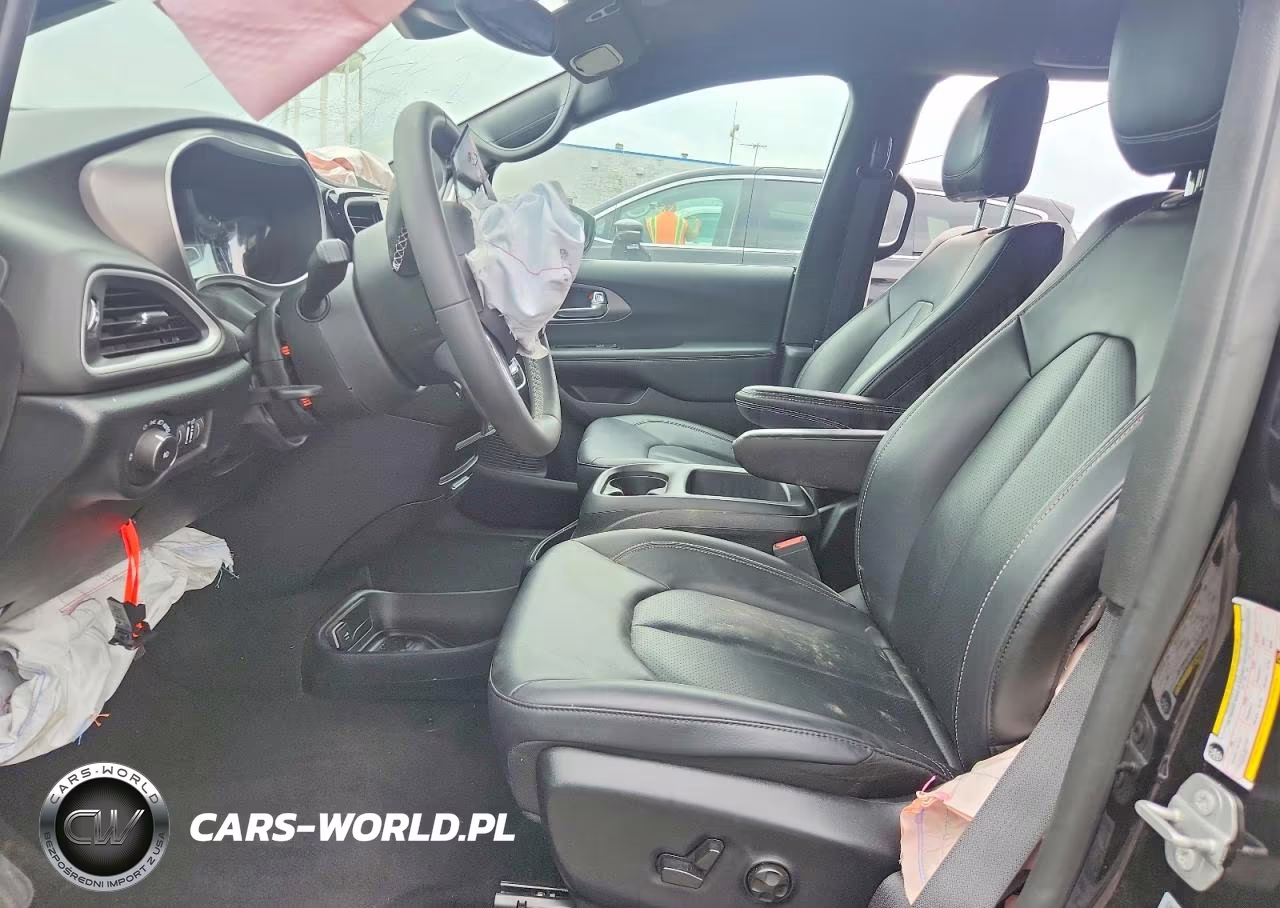 2025 Chrysler Pacifica Select VIN:2C4RC1BG0SR552136 - 7