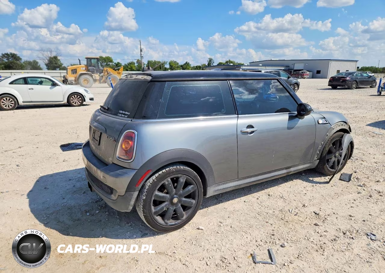 2008 Mini Cooper S VIN:WMWMF73568TT89203 - 3