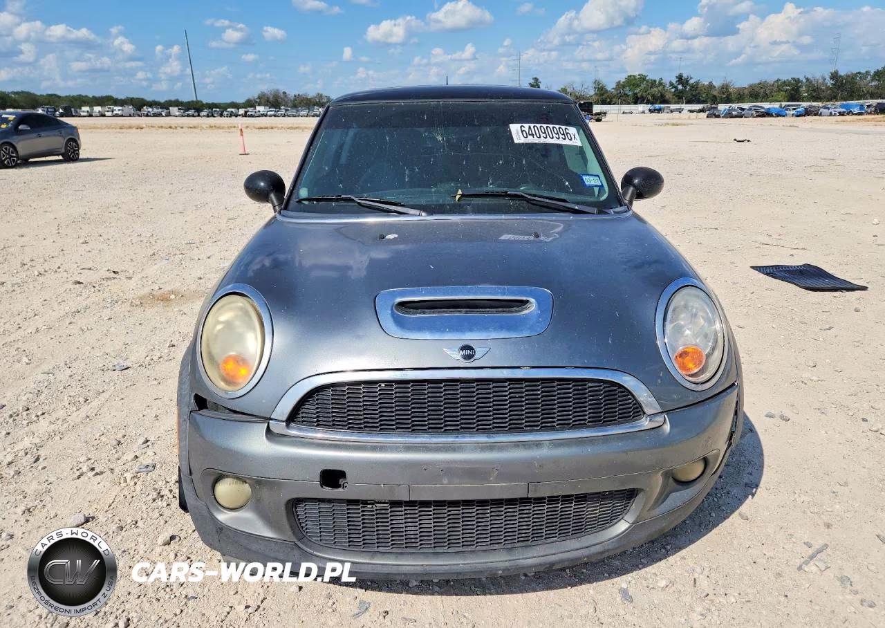 2008 Mini Cooper S VIN:WMWMF73568TT89203 - 5