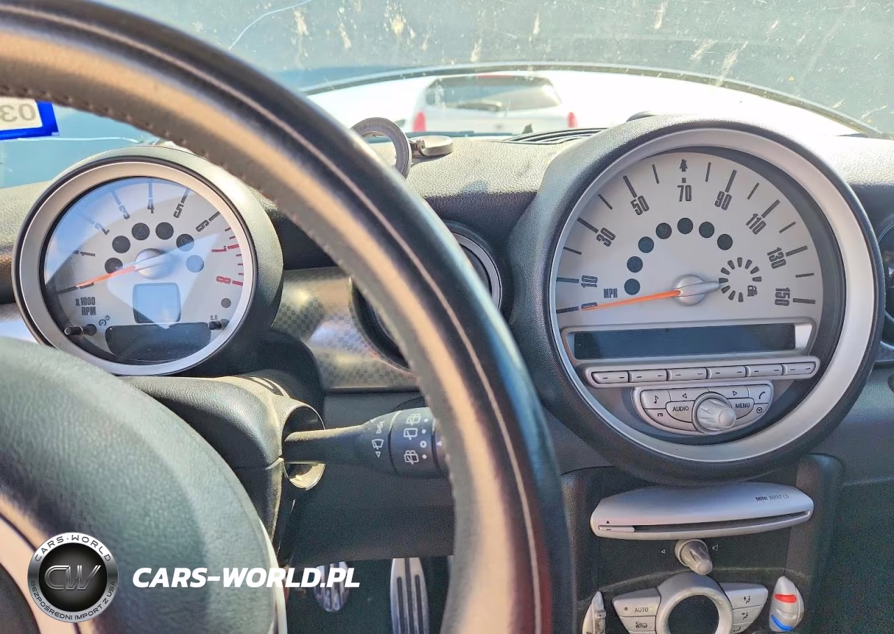 2008 Mini Cooper S VIN:WMWMF73568TT89203 - 9
