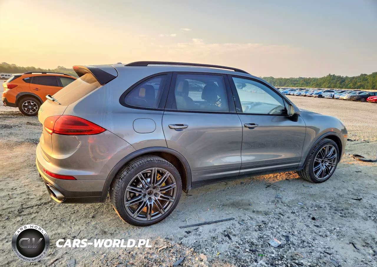 2015 Porsche Cayenne Turbo VIN:WP1AC2A20FLA82308 - 3