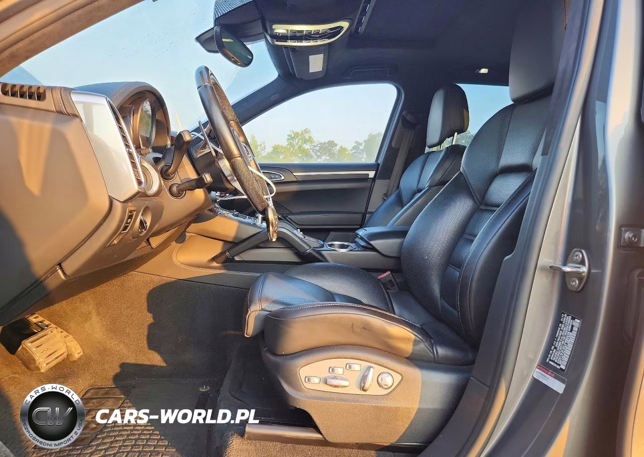 2015 Porsche Cayenne Turbo VIN:WP1AC2A20FLA82308 - 7