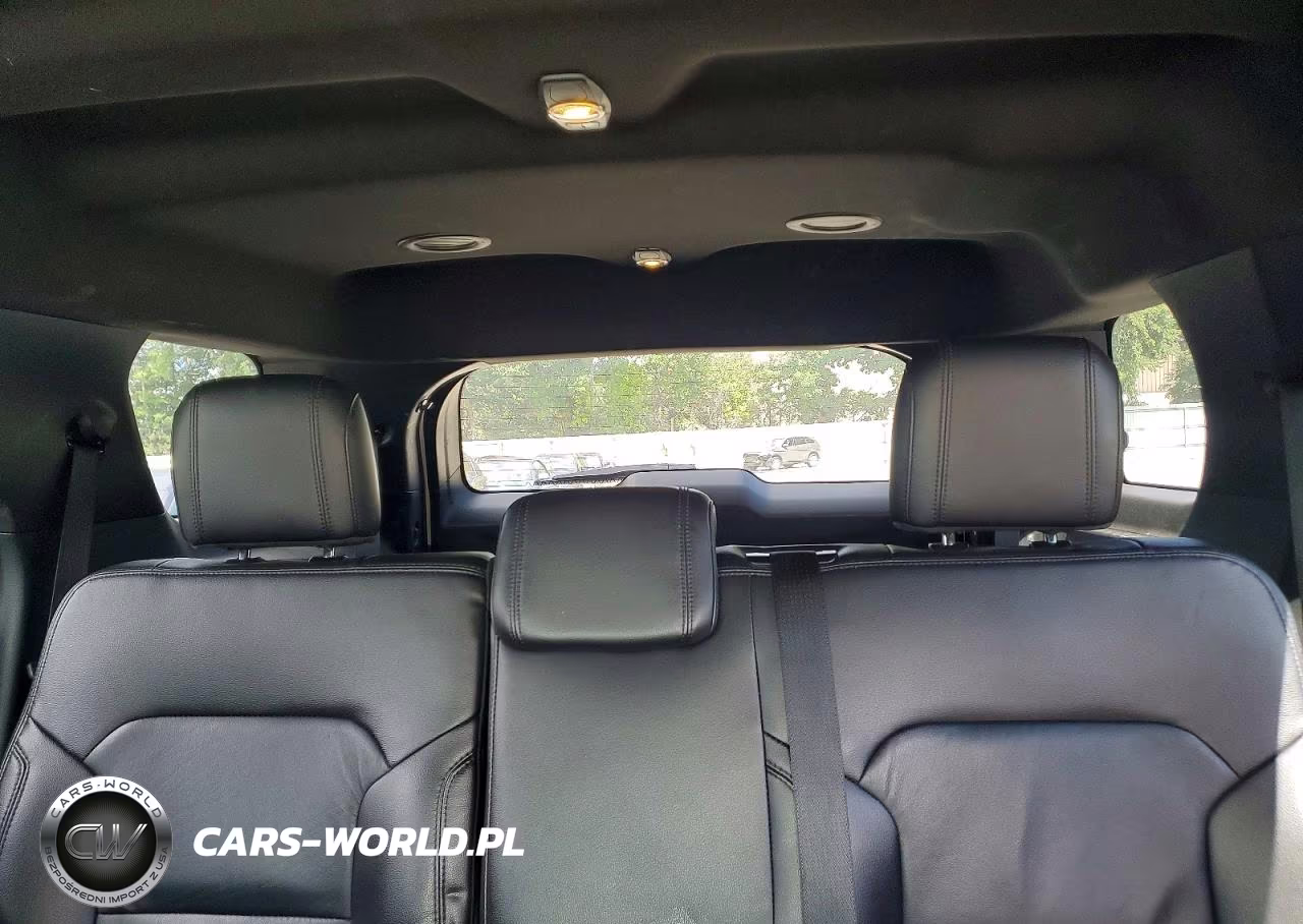 2018 Ford Explorer Xlt VIN:1FM5K8D8XJGA91281 - 10