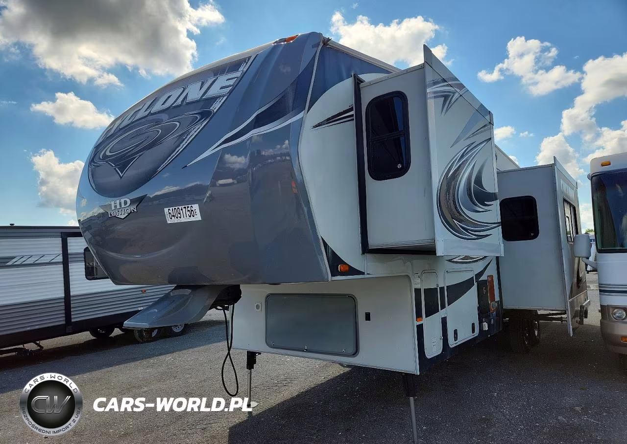 2012 Heartland Cyclone Camper VIN:5SFCG3621CE247194 - 2