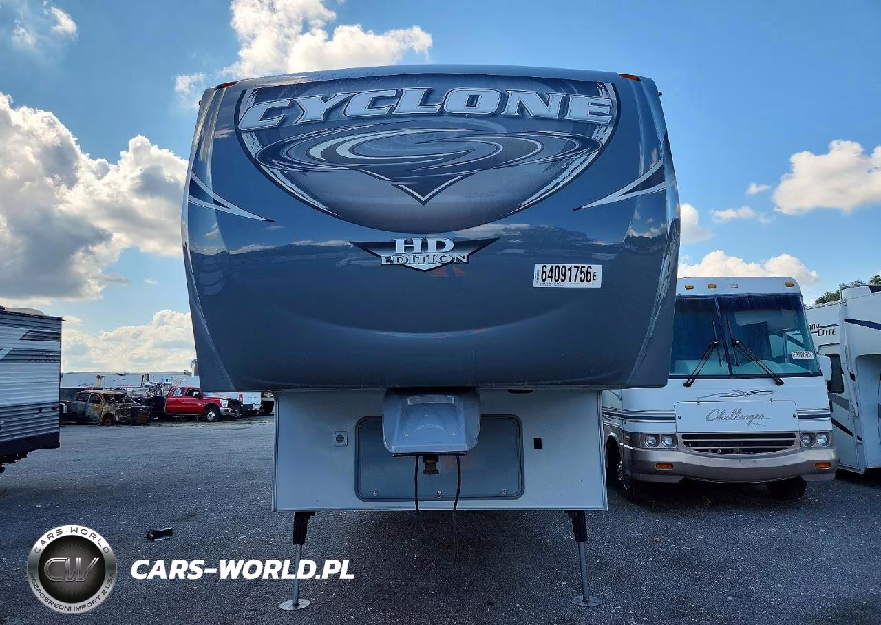 2012 Heartland Cyclone Camper VIN:5SFCG3621CE247194 - 7