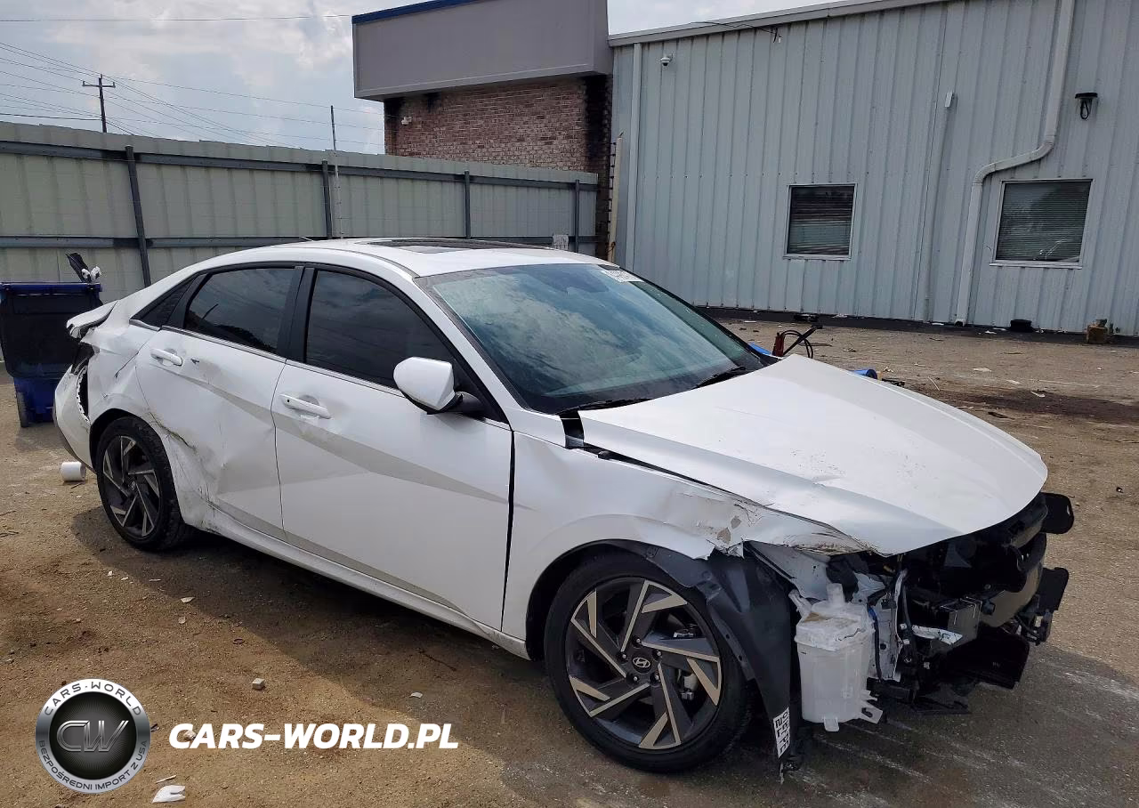 2026 Hyundai Elantra Limited VIN:KMHLP4DG3TU180378 - 4