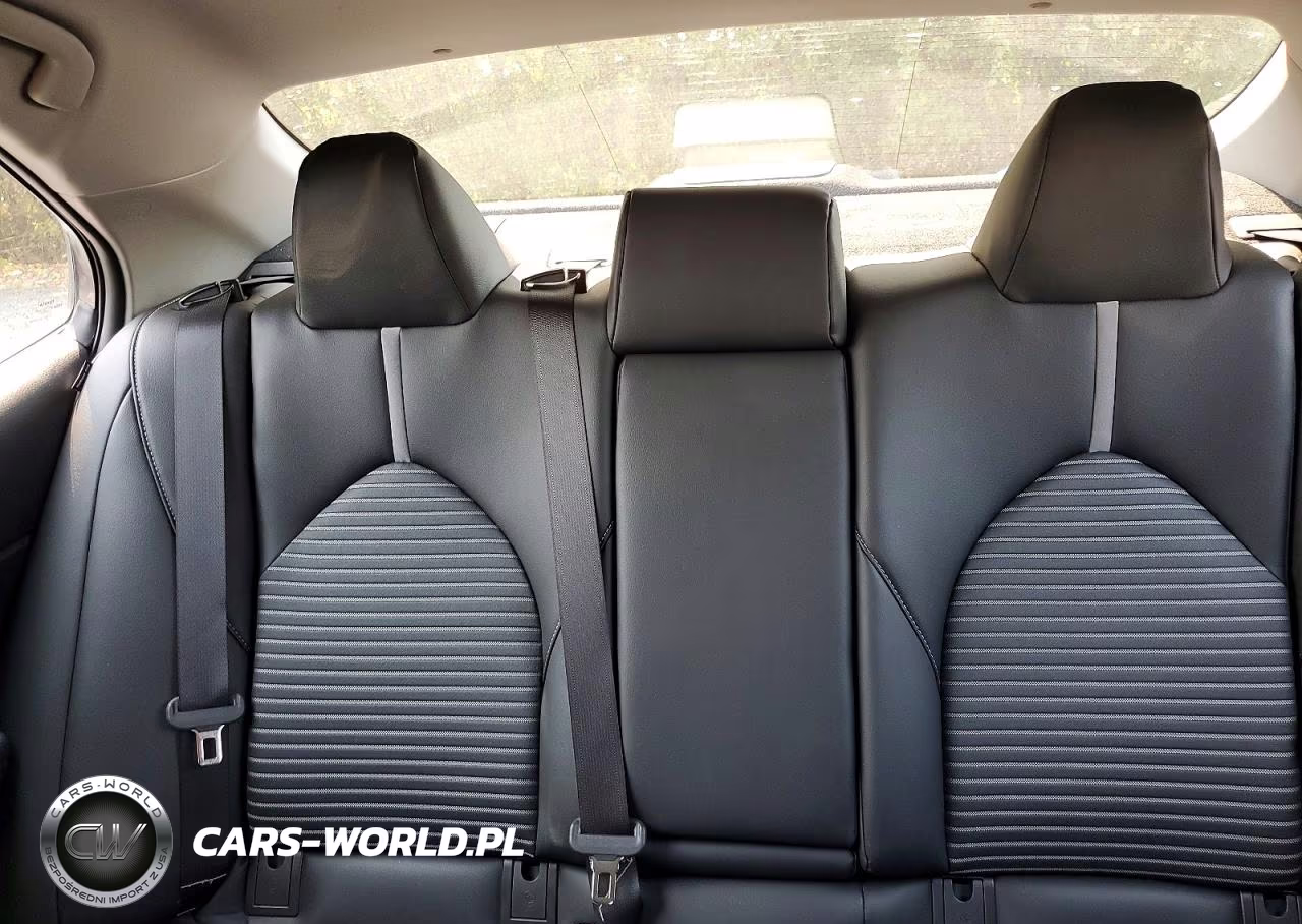 2018 Toyota Camry Se VIN:4T1B11HK5JU604344 - 10