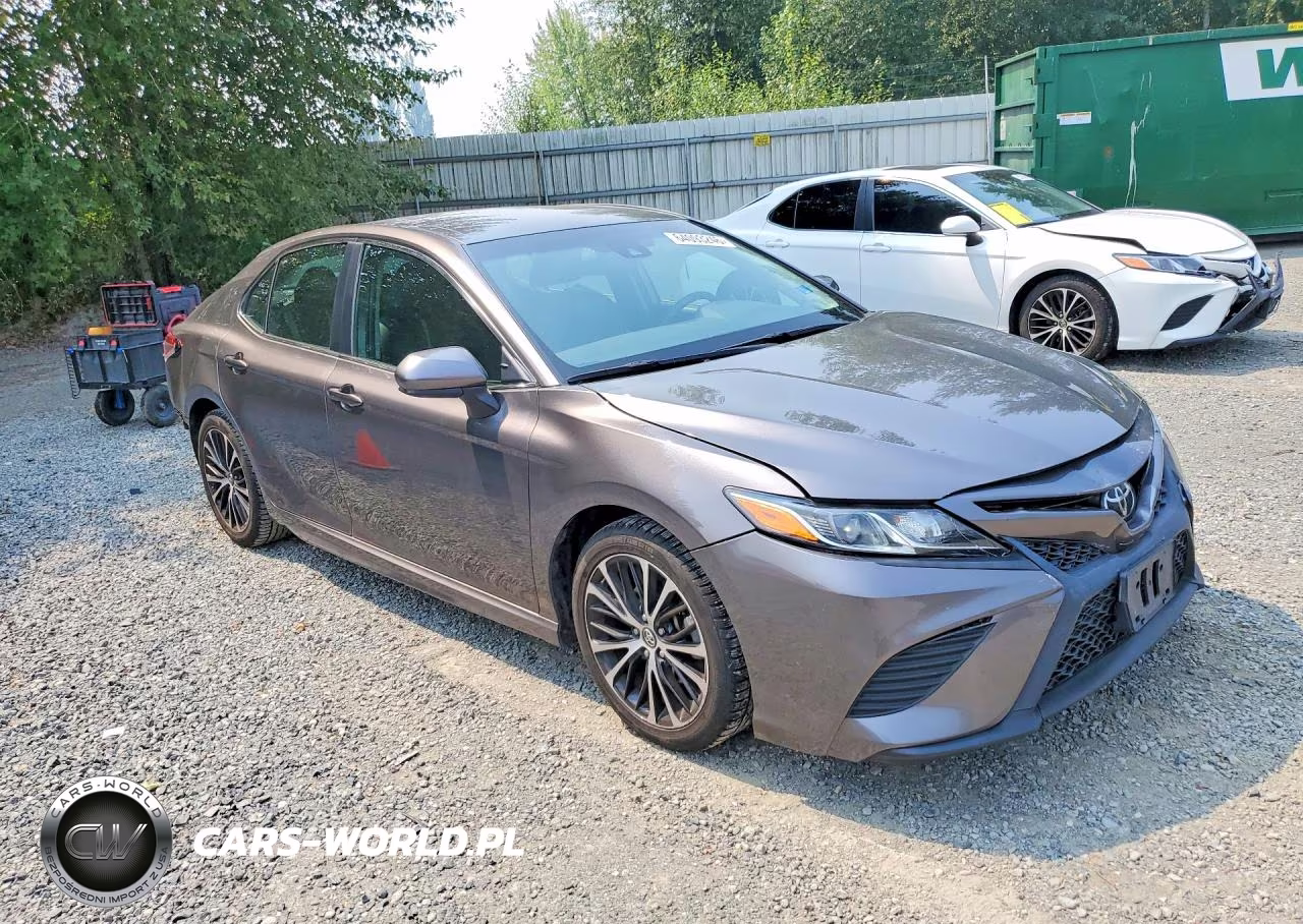 2018 Toyota Camry Se VIN:4T1B11HK5JU604344 - 4
