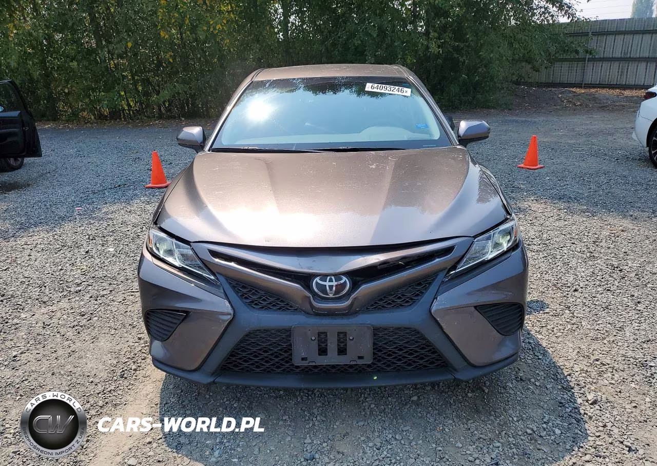 2018 Toyota Camry Se VIN:4T1B11HK5JU604344 - 5