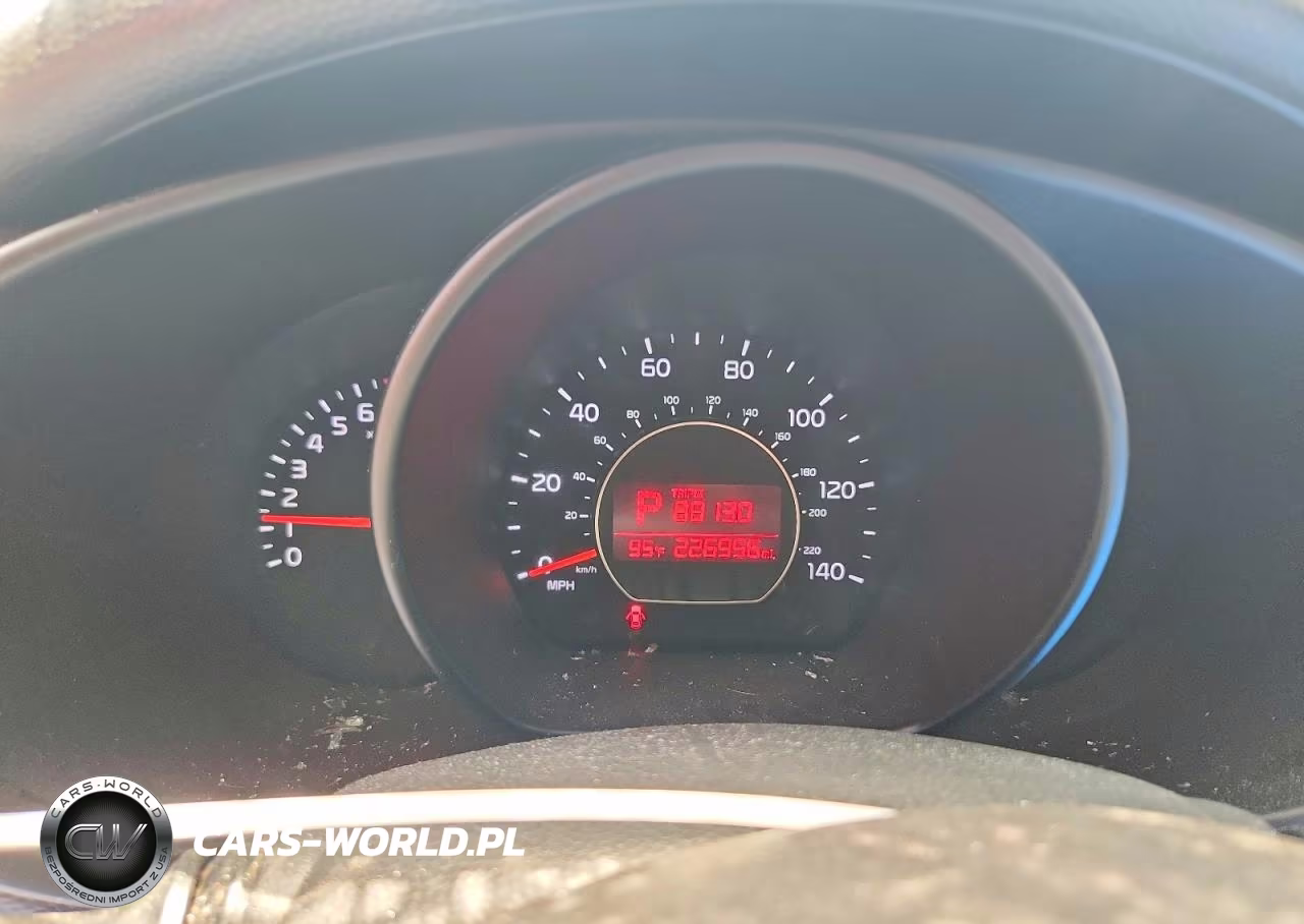 2015 Kia Soul Base VIN:KNDJN2A28F7765801 - 9