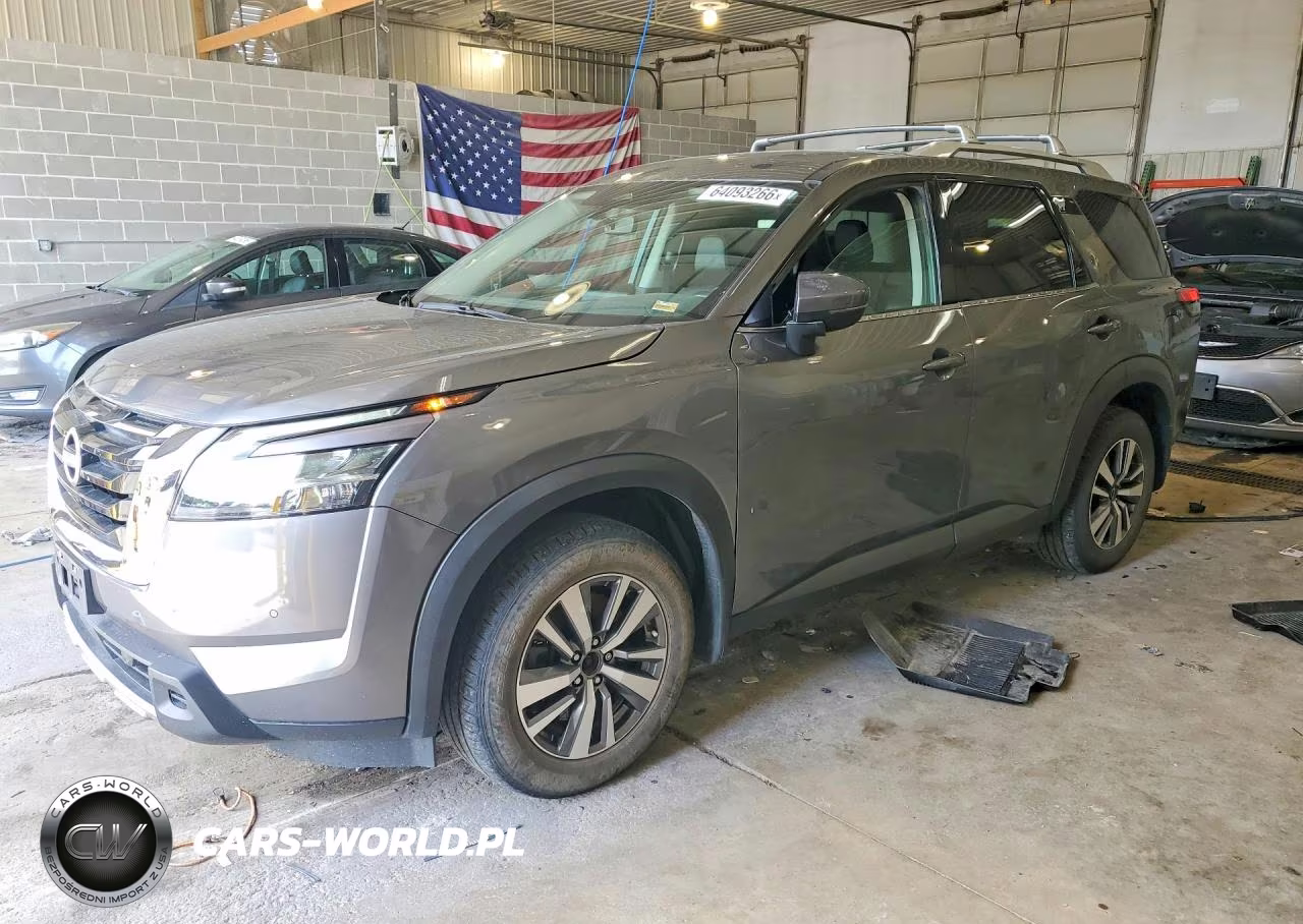 2023 Nissan Pathfinder Sl