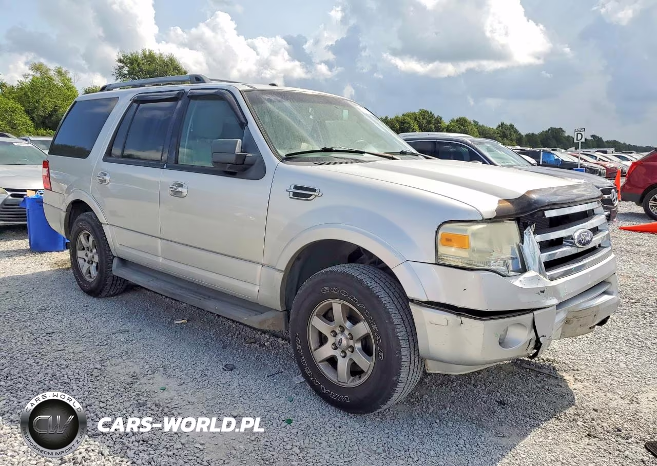 2010 Ford Expedition Xlt VIN:1FMJU1F57AEA29920 - 4